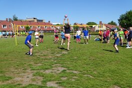 Volleybaltoernooi Buurtvereniging Flora groot succes