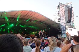 Gezellige drukte op The Night of the Koemarkt