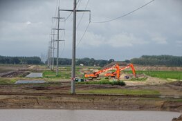 Aanleg en grondwerkzaamheden zonnepark en bedrijventerrein Klaverblad Noordoost Heerenveen vordert