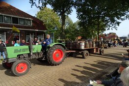 Boerenoptocht Flaeijelfeest druk bezocht