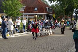 Boerenoptocht Flaeijelfeest druk bezocht