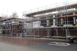 Bouw van appartementengebouw Nieuwstraat in Heerenveen vordert gestaag