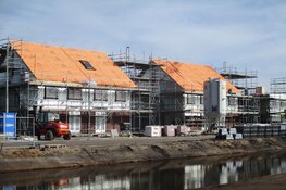 Bouw van 22 woningen wijk Skoatterwald in Heerenveen vordert