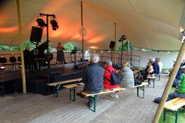 Gezellige drukte op het Oranjewoud festival