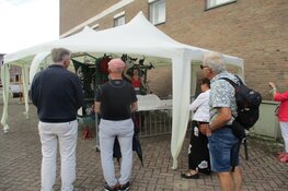 Kunstroute de Open stal in Oldeberkoop trekt de nodige bezoekers