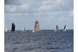 Inhaalwedstrijd IFKS Skûtsjesilen op het Tjeukemeer goed verlopen!