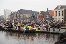 Sinterklaas intocht Heerenveen druk bezocht