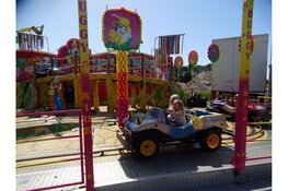 Gezellige drukte op de Pinksterkermis in Heerenveen