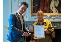 Koninklijke Erepenning voor AWS Eendracht uit Akkrum