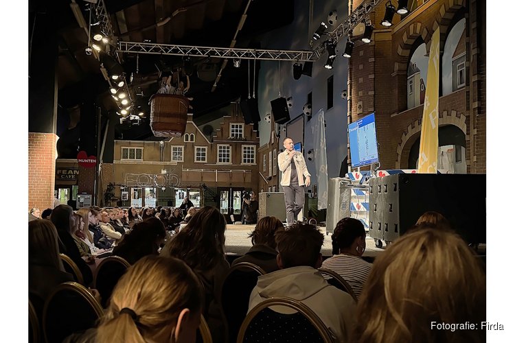 Firda bereidt studenten Zorg en Welzijn voor op werken met AI