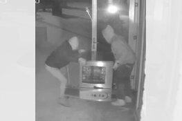 Heerenveen - Gezocht - Bij inbraak keukenapparatuur gestolen