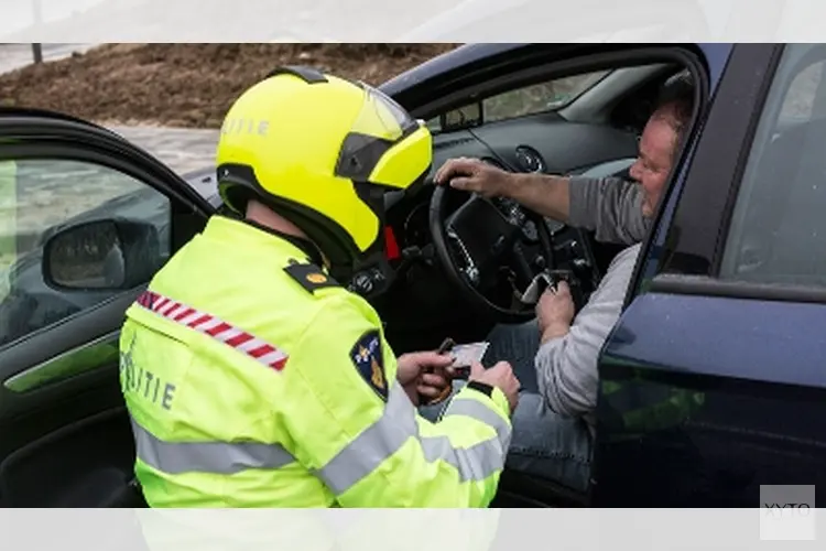 Vier aanhoudingen bij grootschalige verkeerscontrole in Noord-Nederland