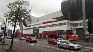 Rode kaart Thorsby nekt Heerenveen in Eindhoven