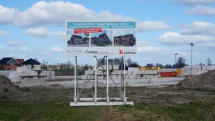 Bouw woningen  nieuwbouwplan de Creek wijk Skoatterwald vordert