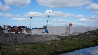 Bouw woningen  nieuwbouwplan de Creek wijk Skoatterwald vordert