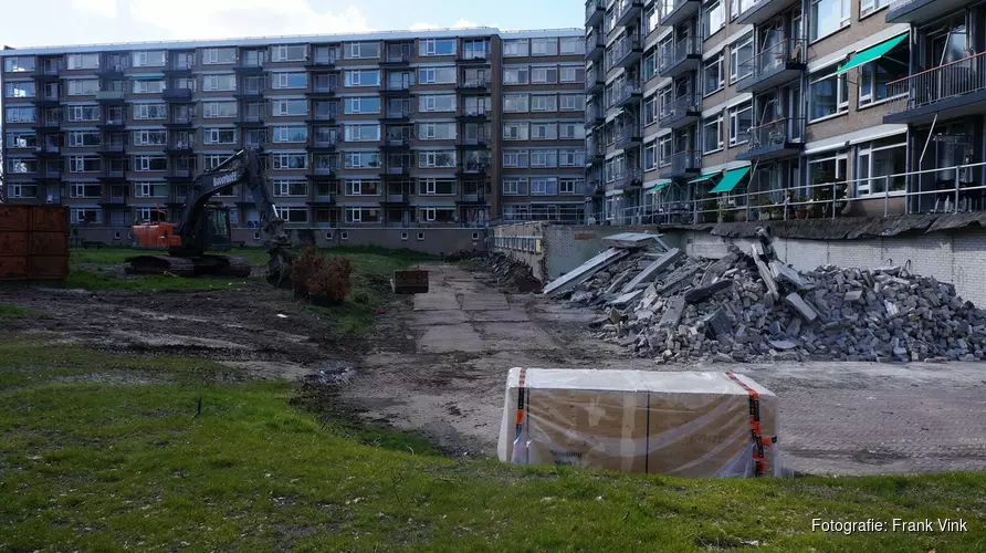 Sloop bergruimtes Oranjewoud flat bezig