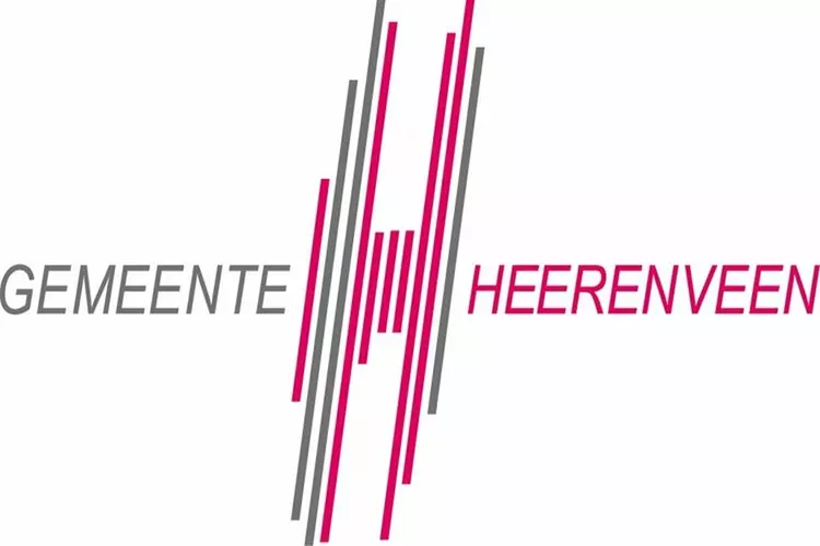 Gemeentelijke erepenning voor de heer Reginald Theodoor Jacob (Reg) Leenes te Oudehorne