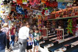 Gezellige drukte op de kermis in Heerenveen