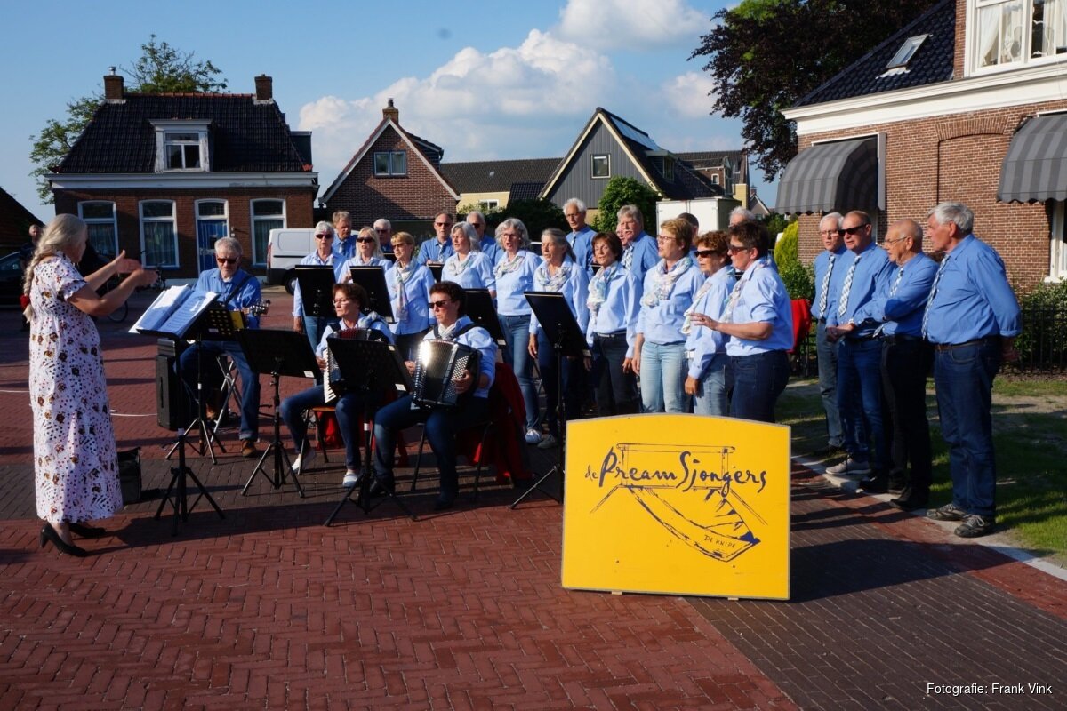 Opening vernieuwde Meyerweg de Knipe trekt veel publiek