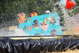 Tobbedansen in Mildam trekt veel publieke belangstelling