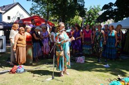 Ibiza markt en Heerenveen op stelten trekt veel publiek