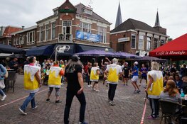 Horeca straatvolleybal toernooi Heerenveen druk bezocht