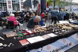 Turfstekers- en seniorenmarkt druk bezocht