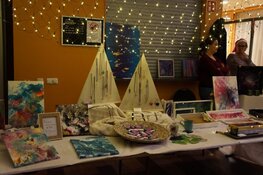 Gezellige drukte op de kerstmarkt in Oudeschoot