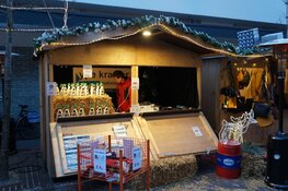 Gezellige drukte op de jaarlijkse kerstmarkt in Heerenveen