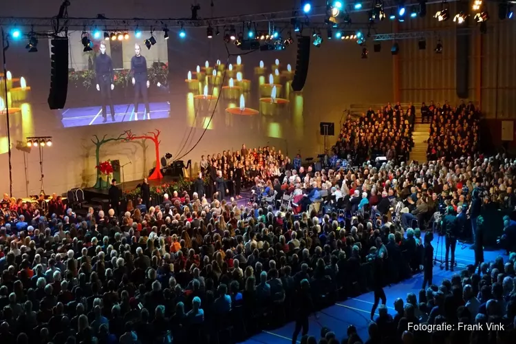 Kerstnachtviering &#39;Sportstad Heerenveen&#39; trekt veel publiek