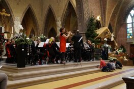 Kerstzangviering R.K kerk Heerenveen trekt veel publiek