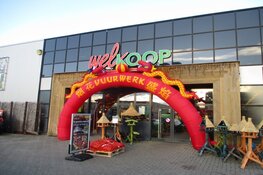Vuurwerkverkoop in Heerenveen in volle gang
