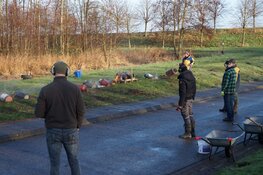 Luide knallen bij het carbidschieten in Haskerdijken