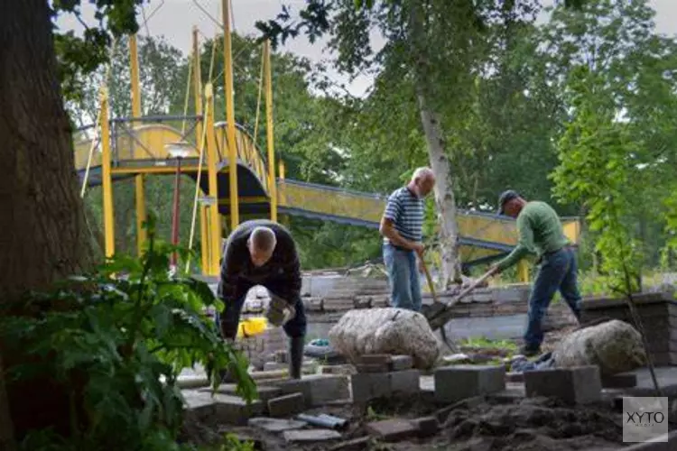 Groenonderhoud bij de Le Roy tuin